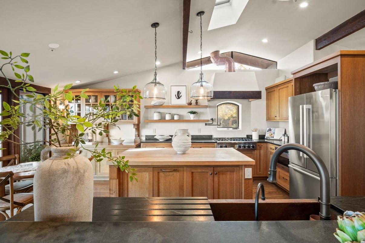 Interior, Kitchen, Pendant Lights, Recessed Lighting, Stainless Steel Appliances