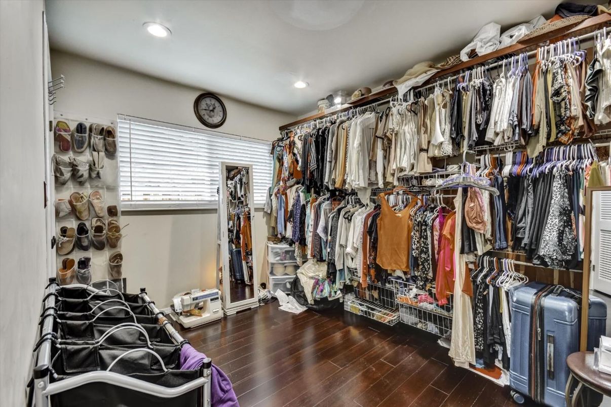 Interior, Recessed Lighting, Walk-in Closets, Wood Texture Flooring