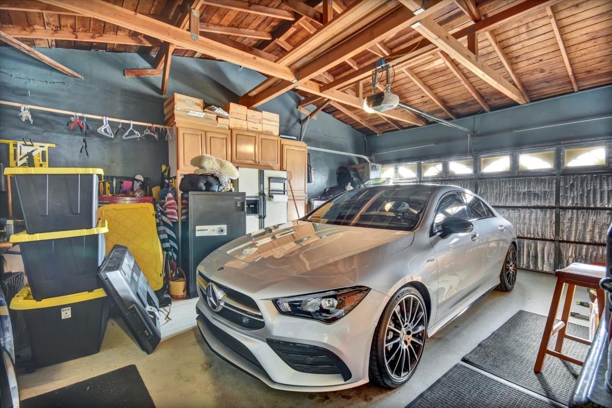 Garage, Interior, Wooden Beams, Wooden Ceilings