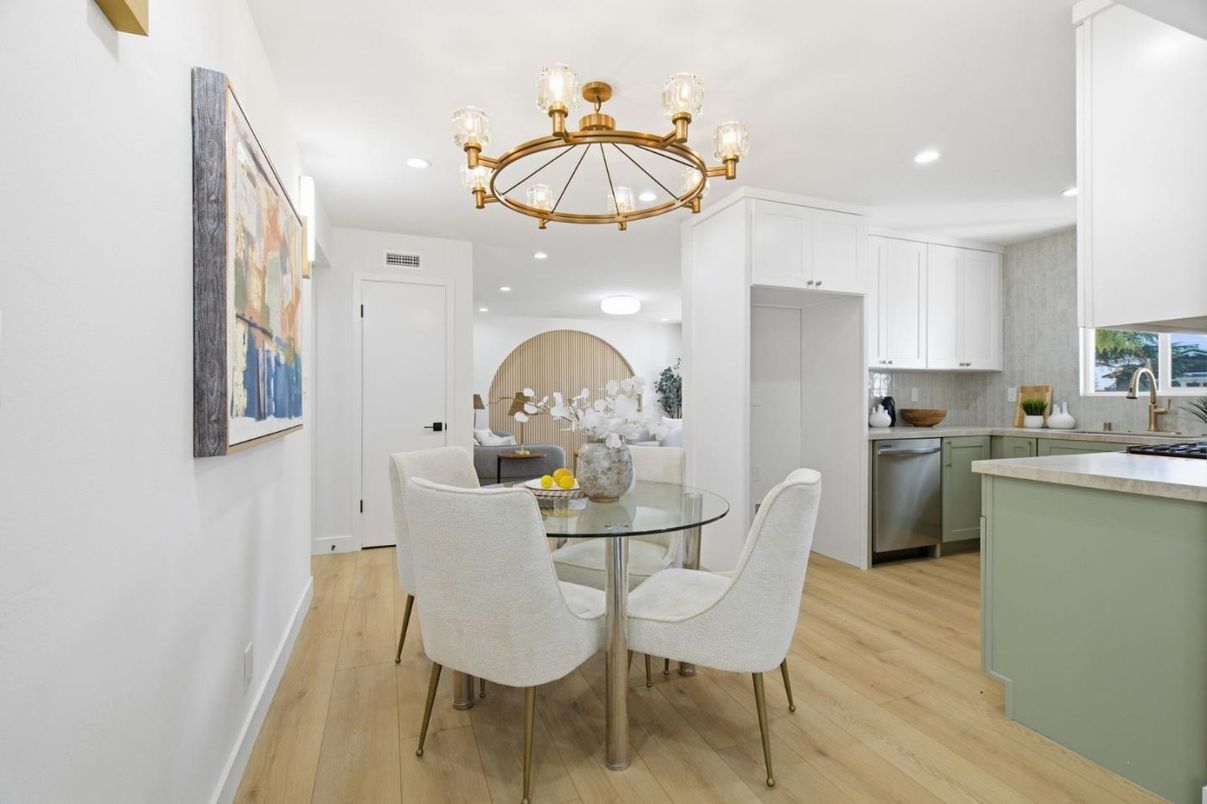Chandelier, Dining room, Interior, Kitchen, Recessed Lighting, Wood Texture Flooring