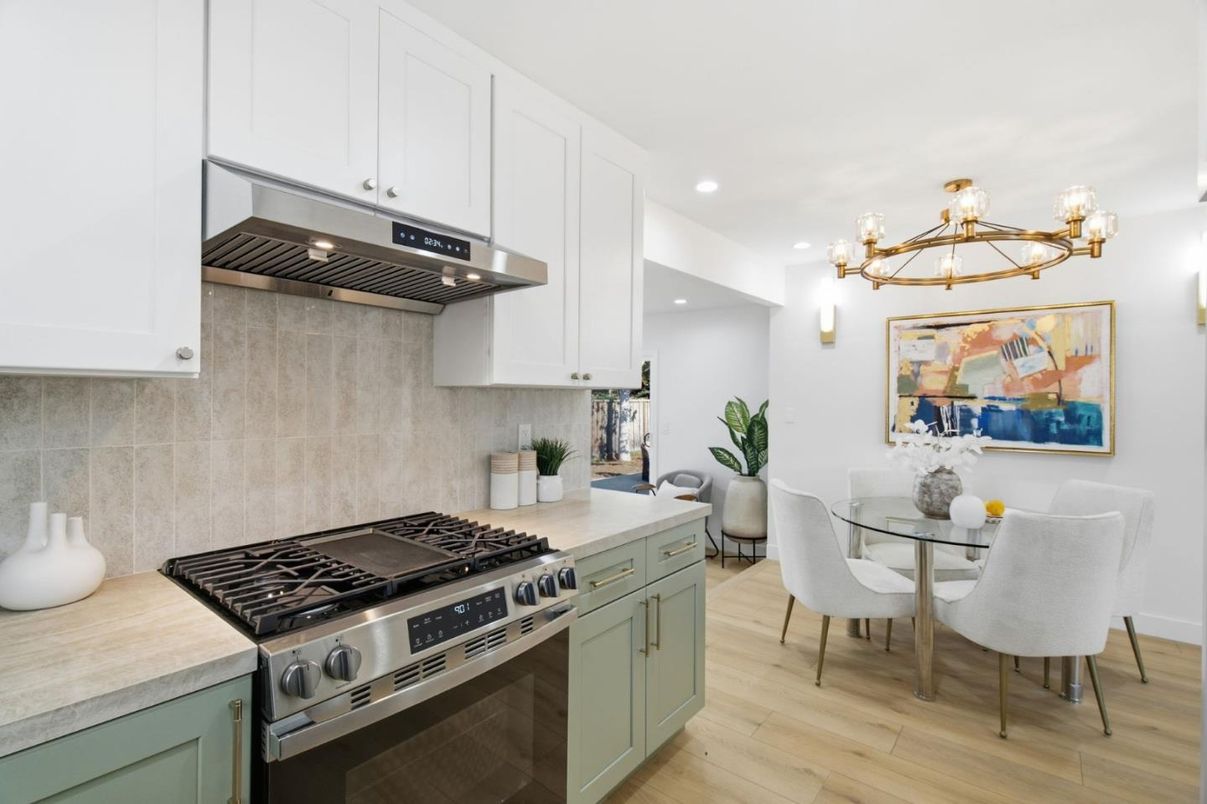 Chandelier, Dining room, Interior, Kitchen, Recessed Lighting, Stainless Steel Appliances, Wood Texture Flooring