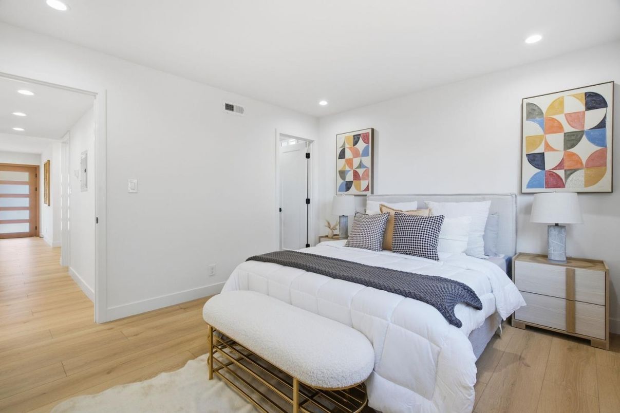 Bedroom, Interior, Recessed Lighting, Wood Texture Flooring