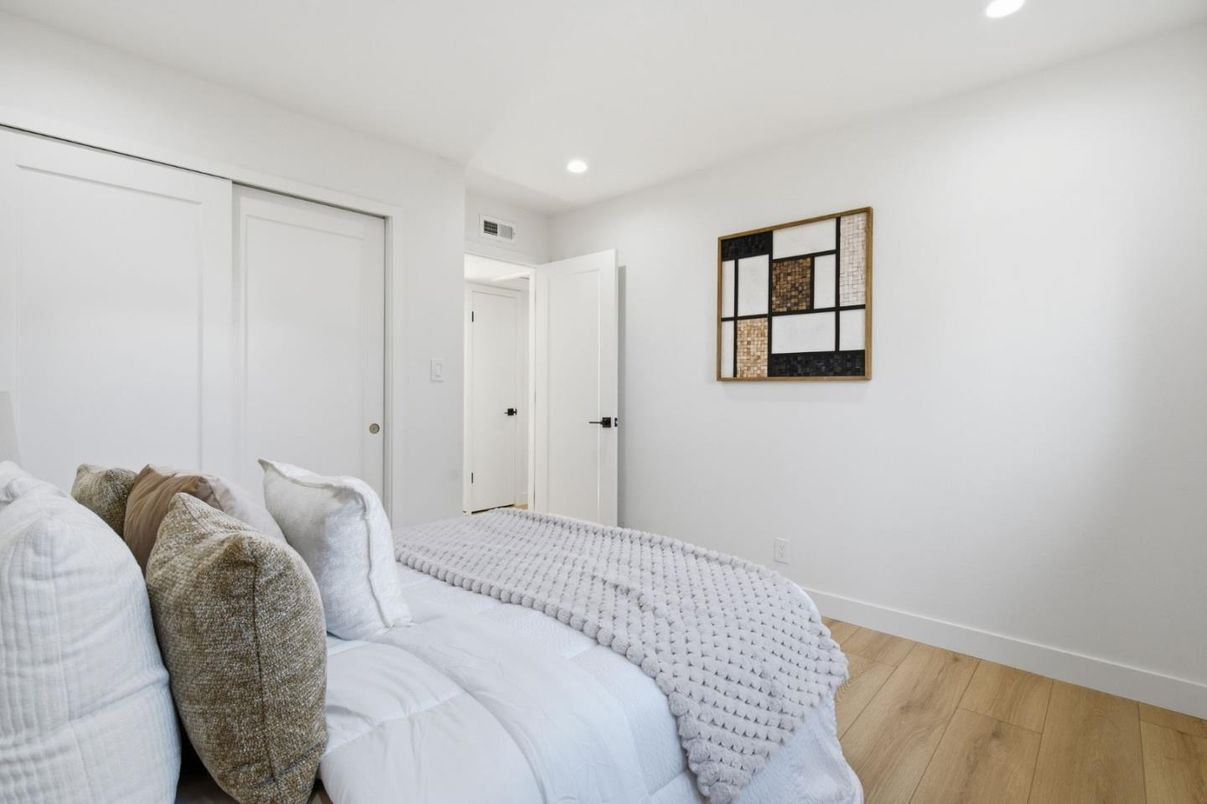 Bedroom, Interior, Recessed Lighting, Wood Texture Flooring