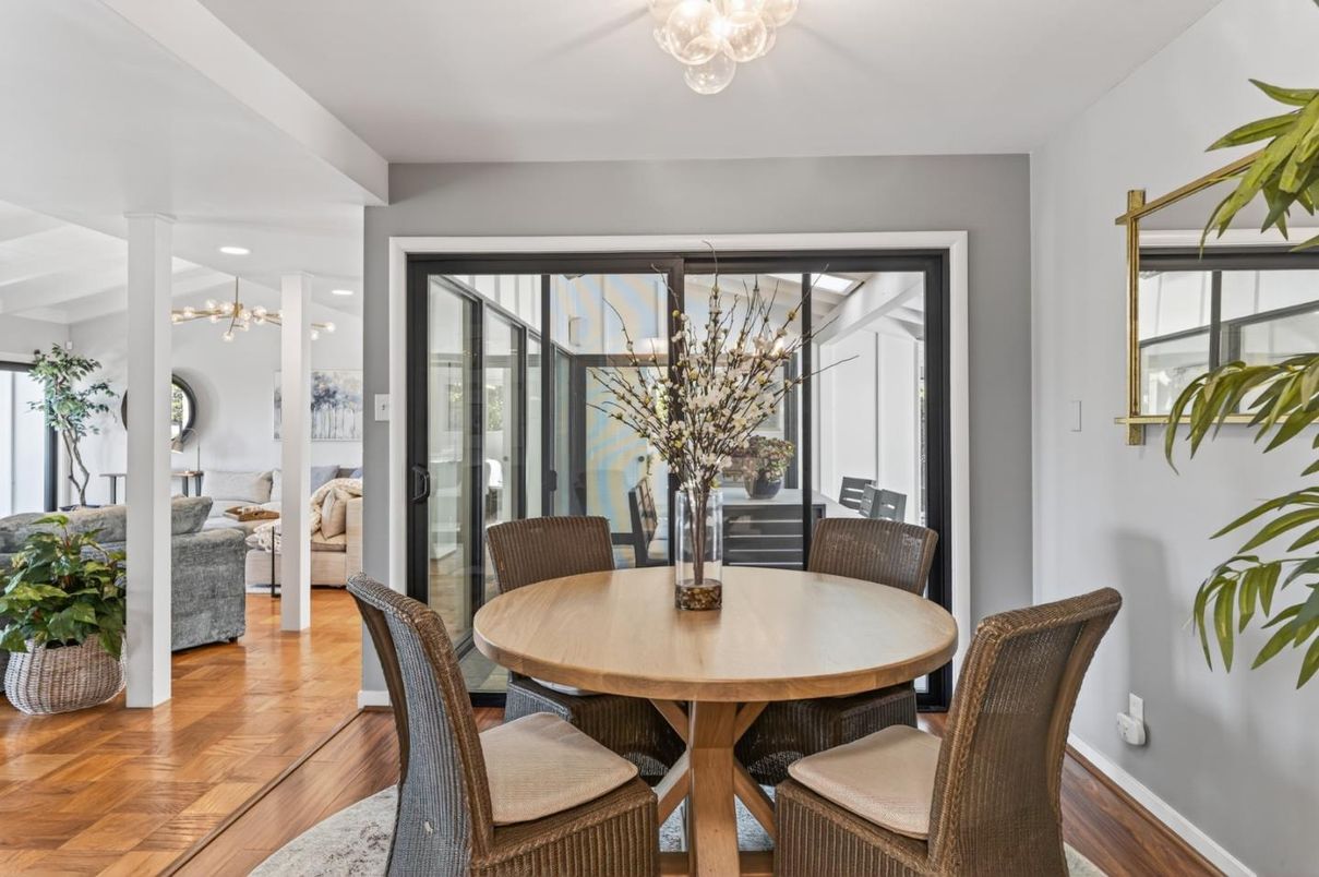 Dining room, Interior, Living room, Recessed Lighting, Wood Texture Flooring