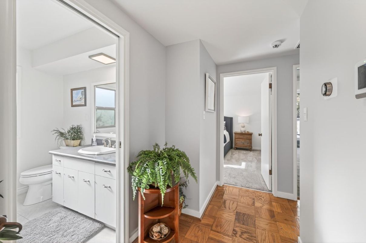 Bathroom, Interior, Wood Texture Flooring