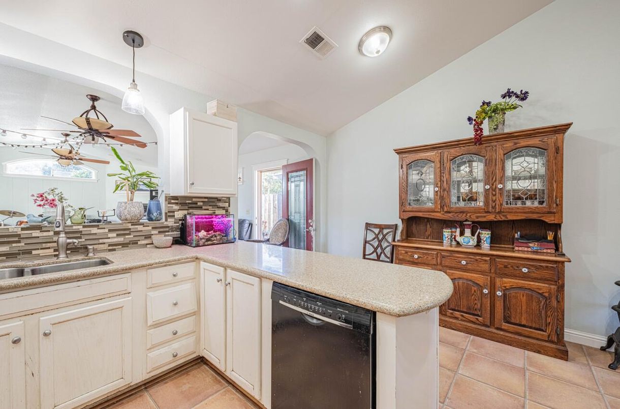 Interior, Kitchen, Pendant Lights