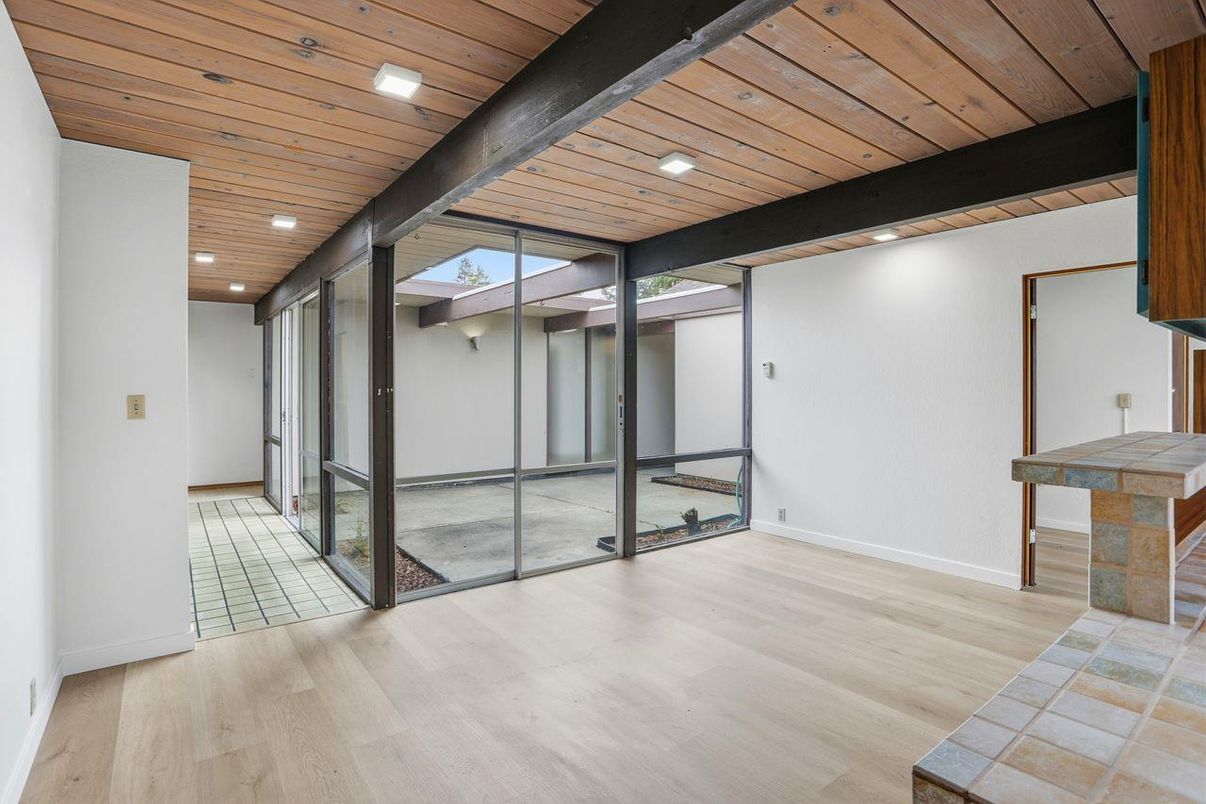 Empty room, Interior, Recessed Lighting, Wooden Ceilings, Wood Texture Flooring