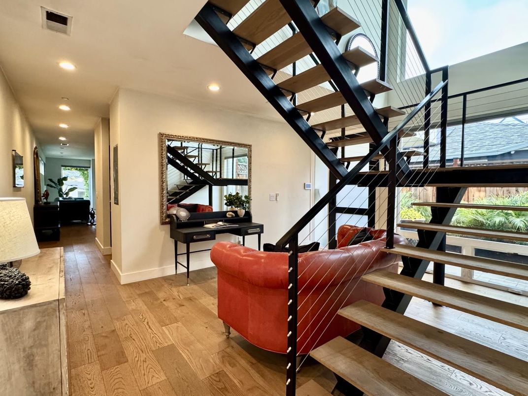 Interior, Recessed Lighting, Wood Texture Flooring