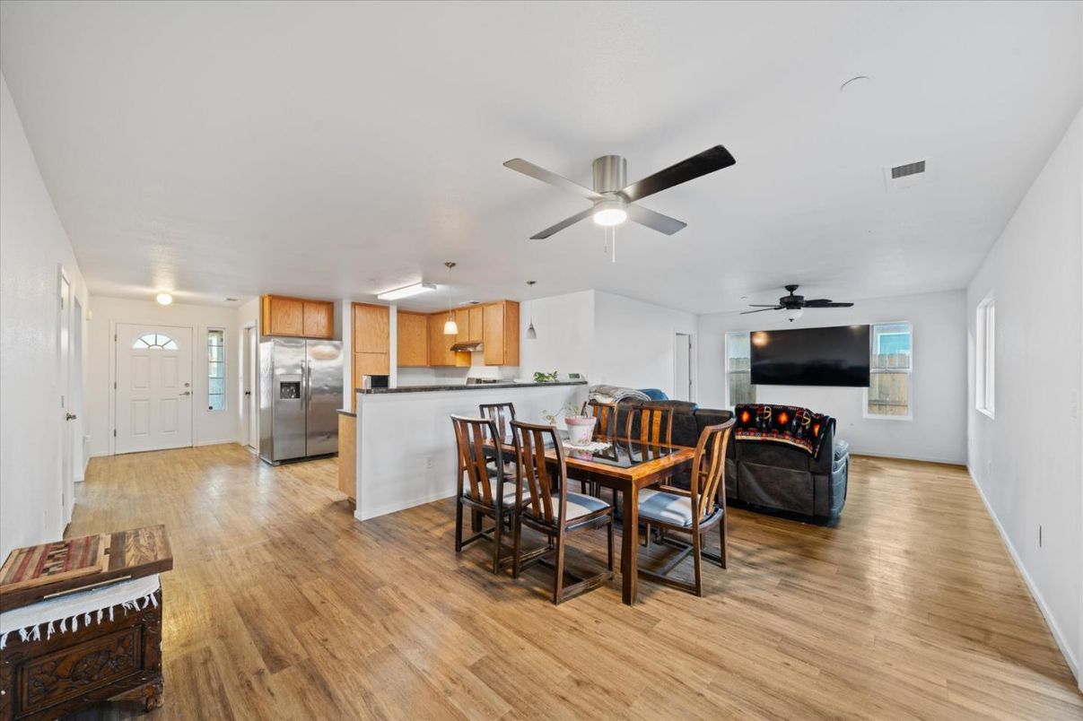 Dining room, Interior, Kitchen, Living room, Stainless Steel Appliances, Wood Texture Flooring