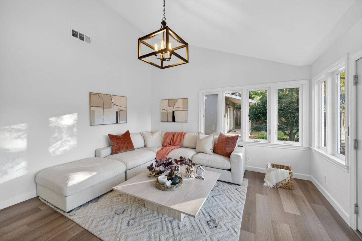 Interior, Living room, Pendant Lights, Wood Texture Flooring