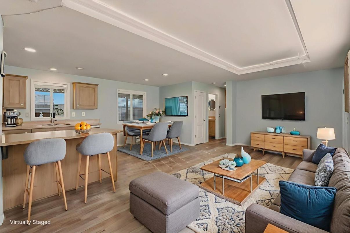 Dining room, Interior, Kitchen, Living room, Recessed Lighting, Wood Texture Flooring