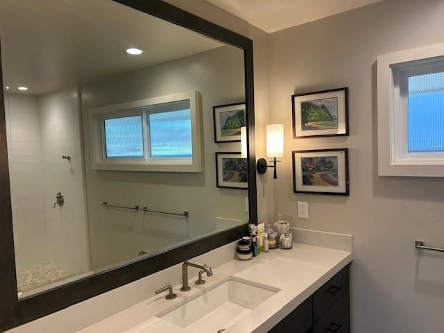 Bathroom, Interior, Recessed Lighting