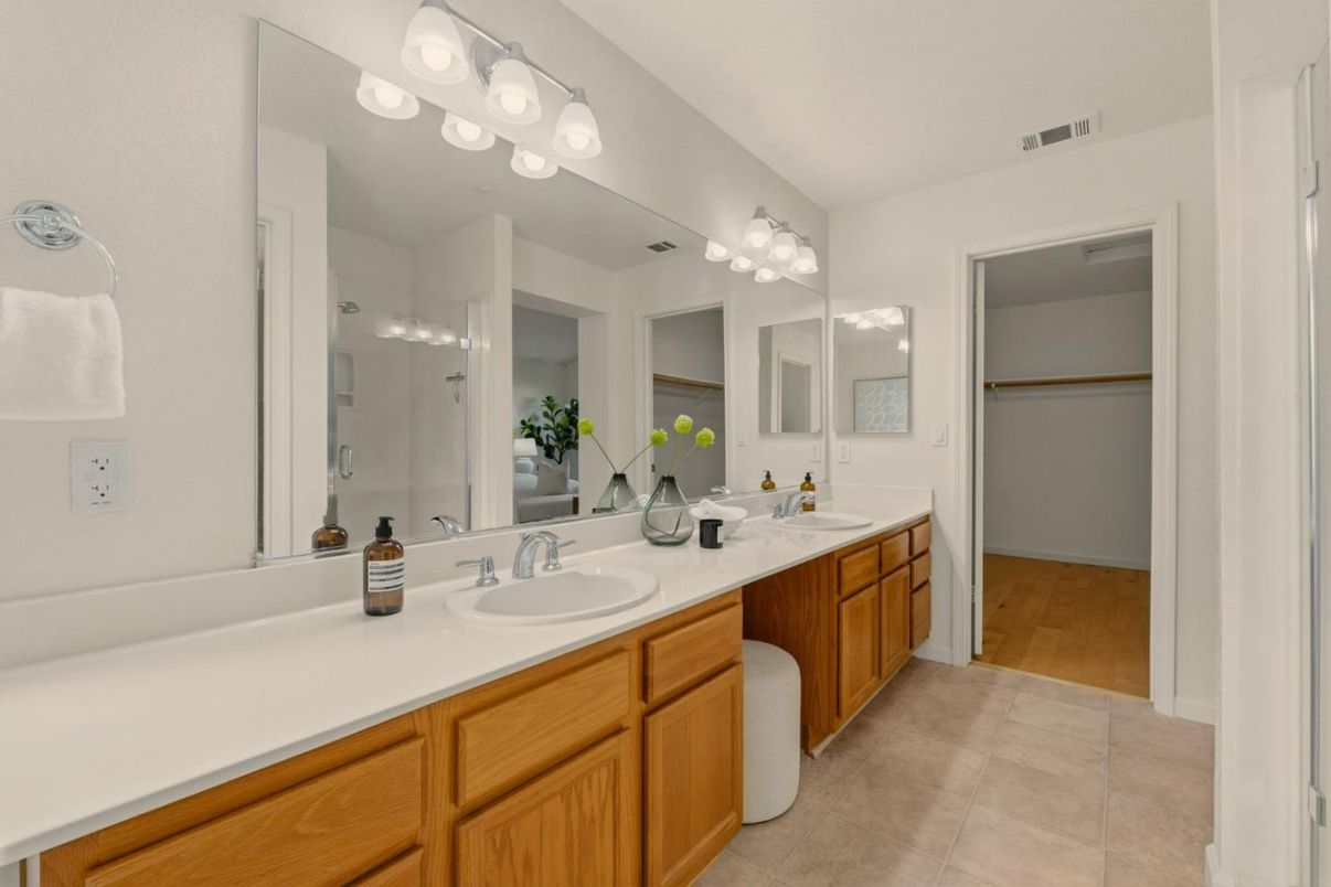Bathroom, Dual Sink Vanities, Interior, Wood Texture Flooring