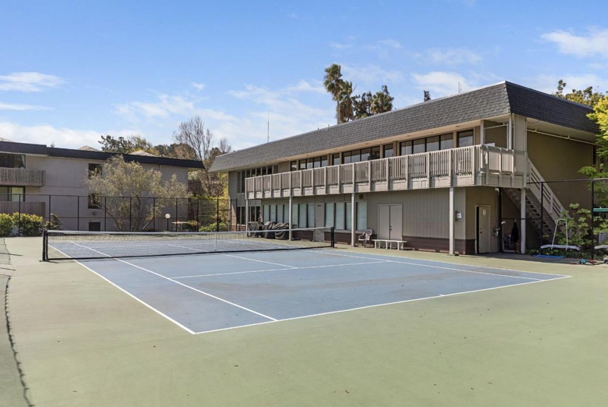 Exterior, Tennis Courts