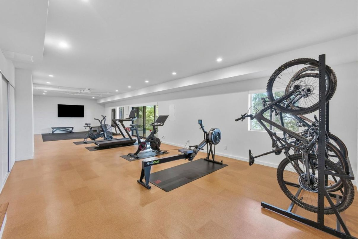 Fitness Equipment, Interior, Recessed Lighting, Wood Texture Flooring