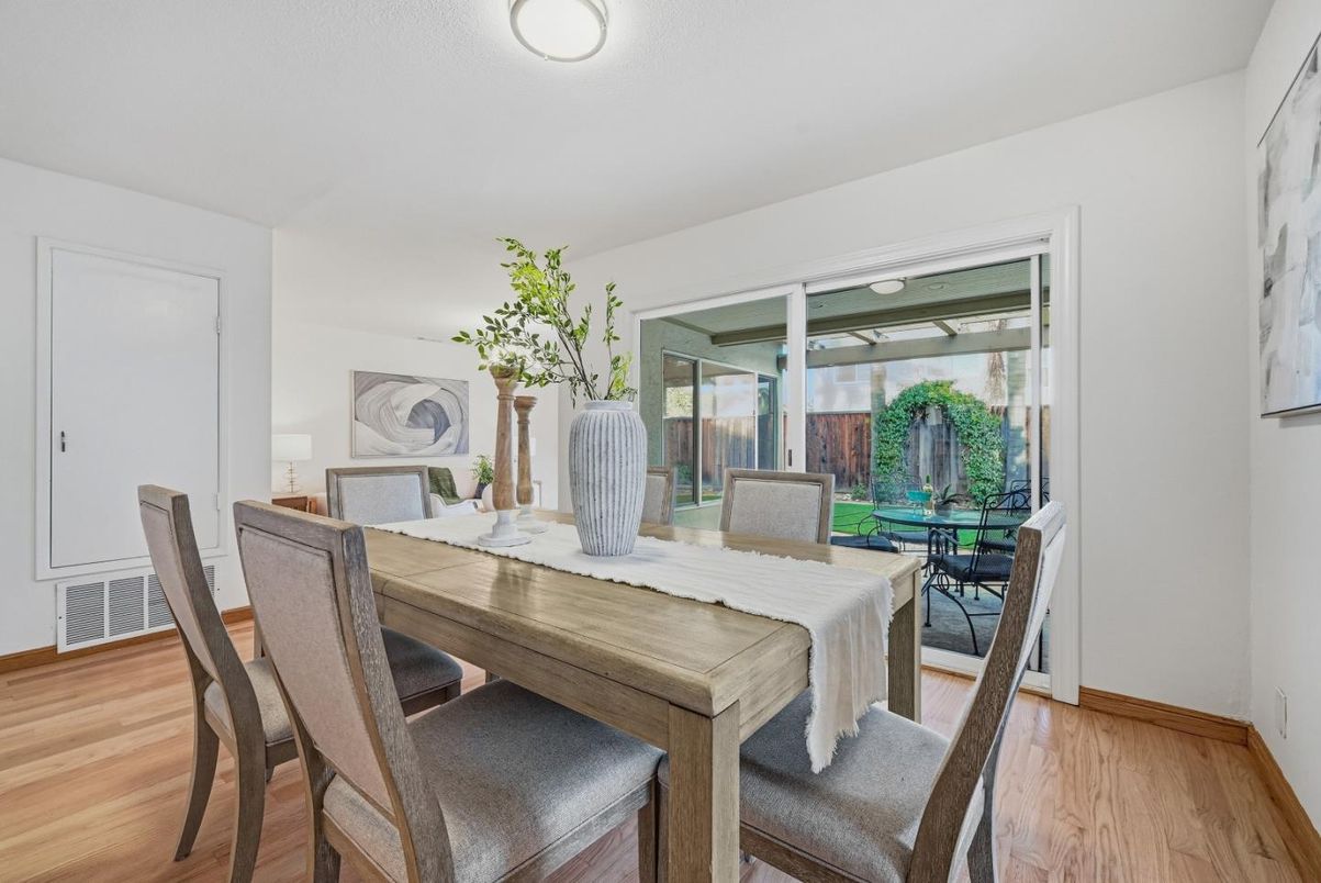 Dining room, Interior, Wood Texture Flooring
