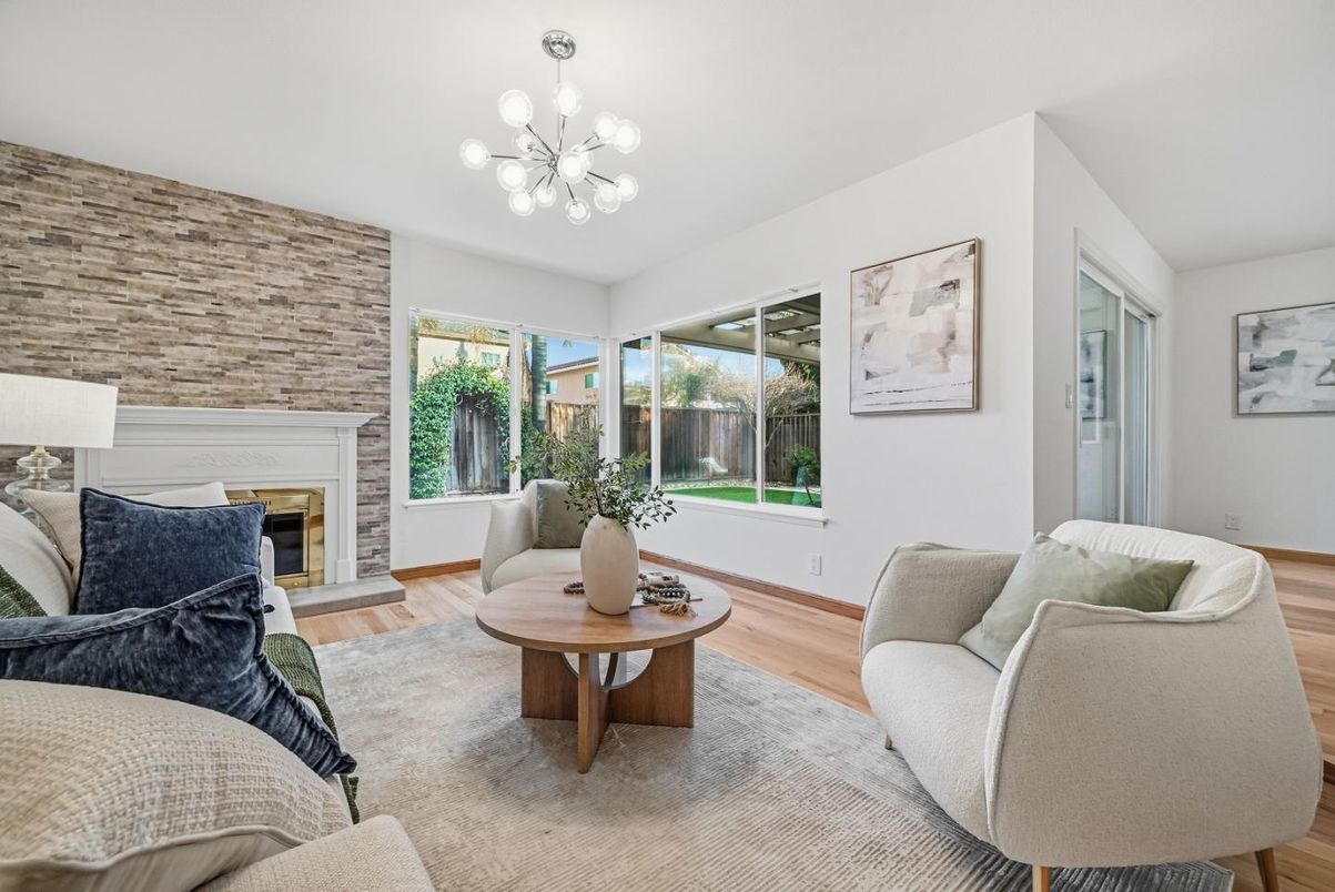 Fireplace, Interior, Living room, Pendant Lights, Stone Walls, Wood Texture Flooring