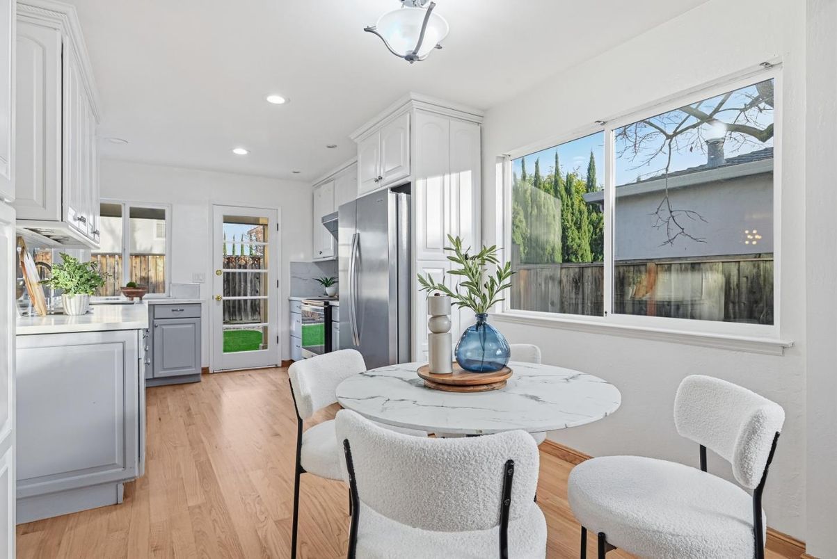 Dining room, Interior, Kitchen, Recessed Lighting, Stainless Steel Appliances, Wood Texture Flooring