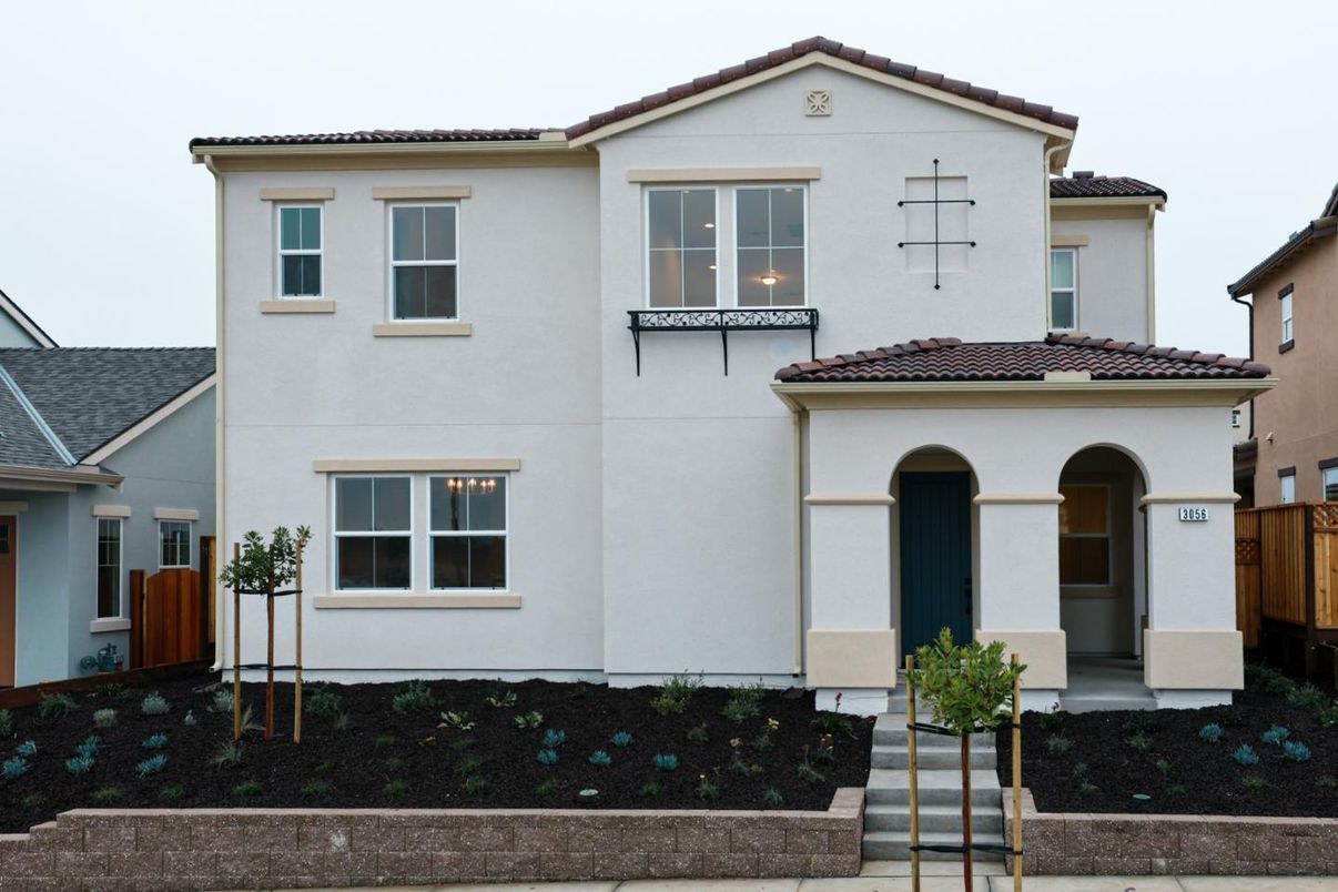 Exterior, Facade, Spanish Mediterranean