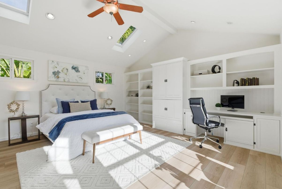 Bedroom, Home Office, Interior, Recessed Lighting, Wood Texture Flooring