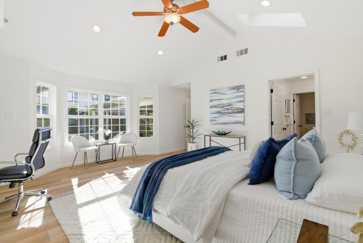 Bedroom, Home Office, Interior, Recessed Lighting, Wood Texture Flooring