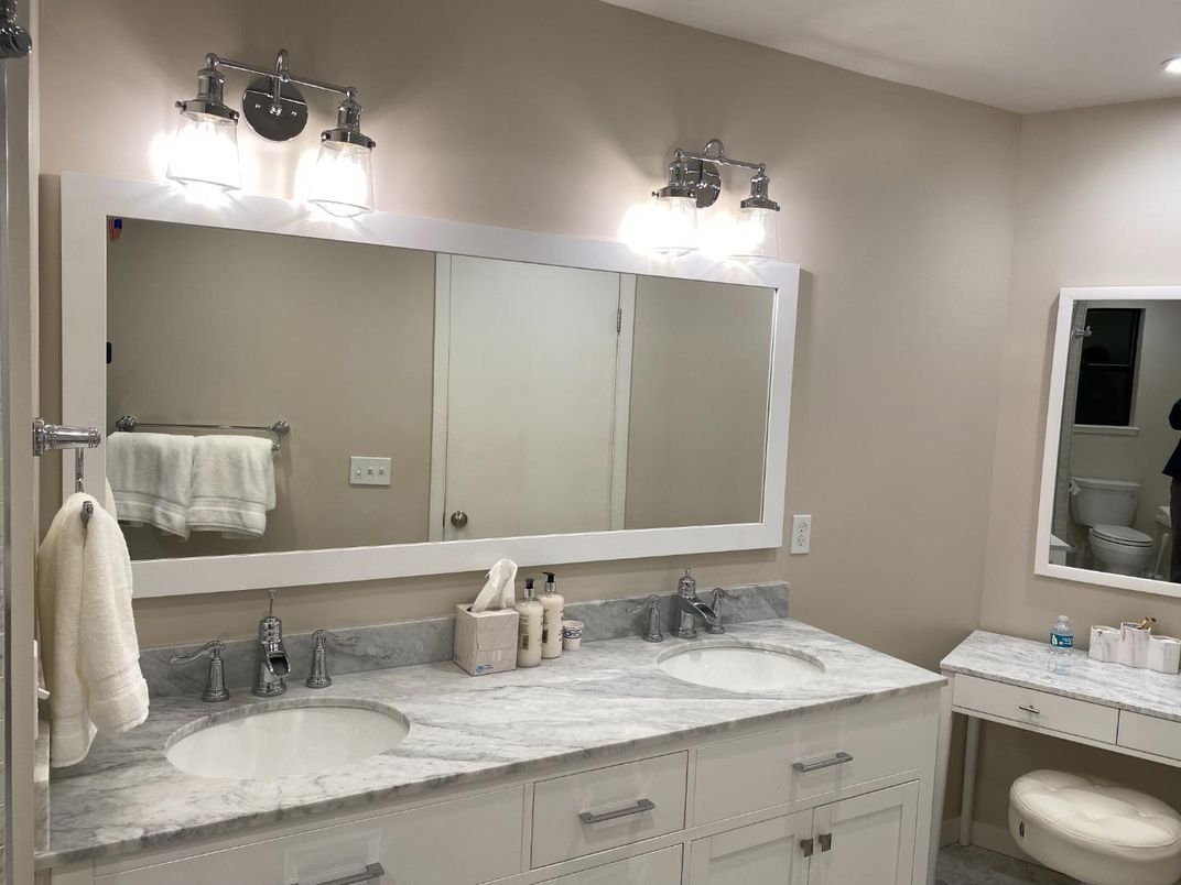 Bathroom, Dual Sink Vanities, Interior