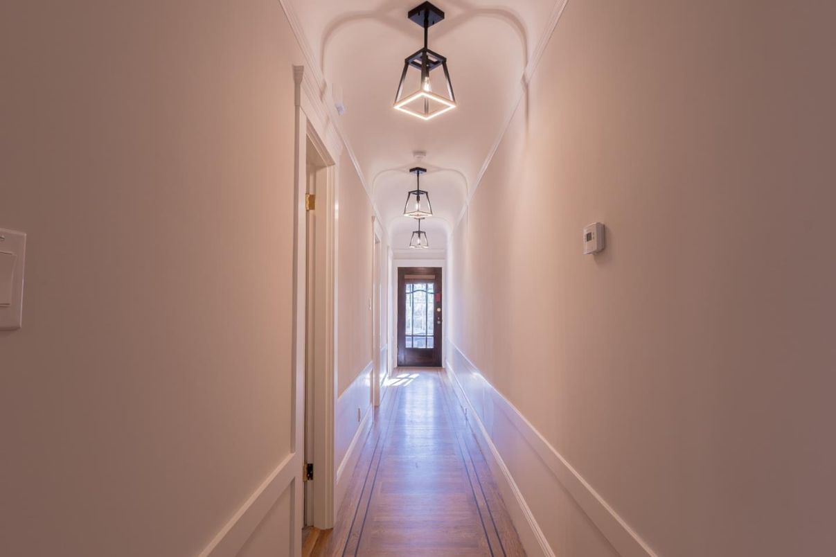 Interior, Pendant Lights, Wood Texture Flooring