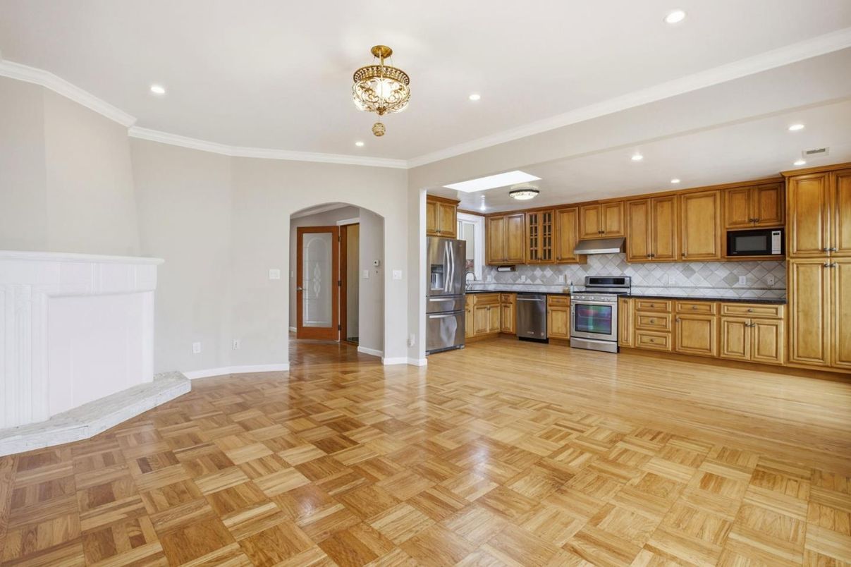 Chandelier, Interior, Kitchen, Recessed Lighting, Stainless Steel Appliances, Wood Texture Flooring