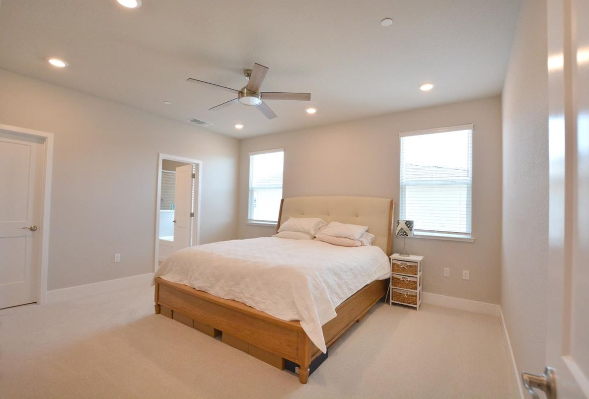 Bedroom, Interior, Recessed Lighting