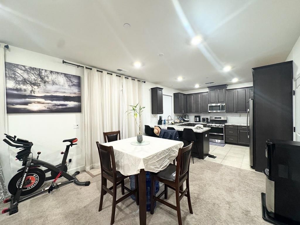 Dining room, Fitness Equipment, Interior, Kitchen, Recessed Lighting