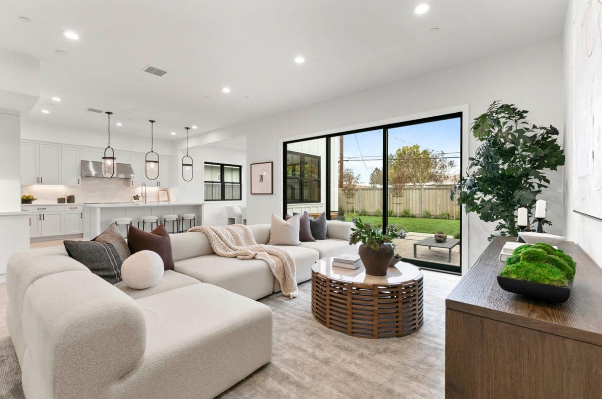 Interior, Kitchen, Living room, Pendant Lights, Recessed Lighting