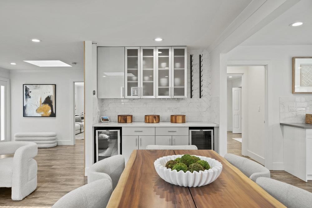 Dining room, Interior, Kitchen, Recessed Lighting, Wood Texture Flooring