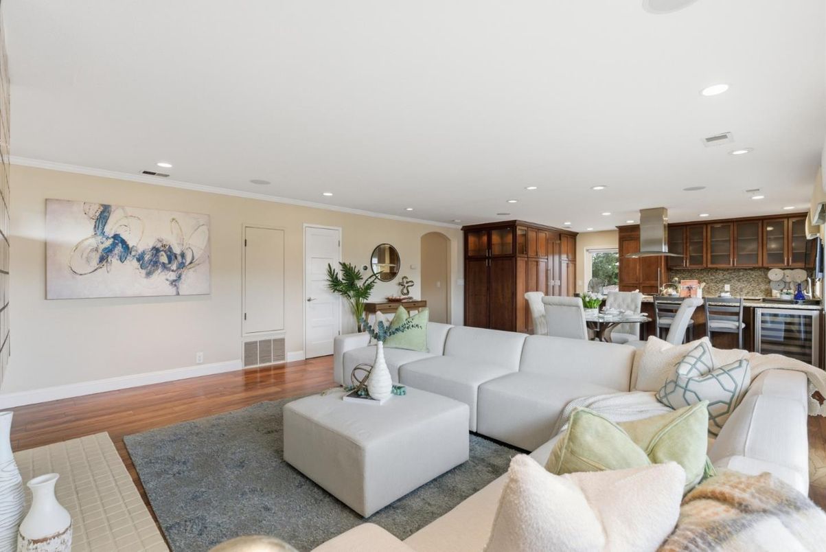 Dining room, Interior, Kitchen, Living room, Recessed Lighting, Wood Texture Flooring