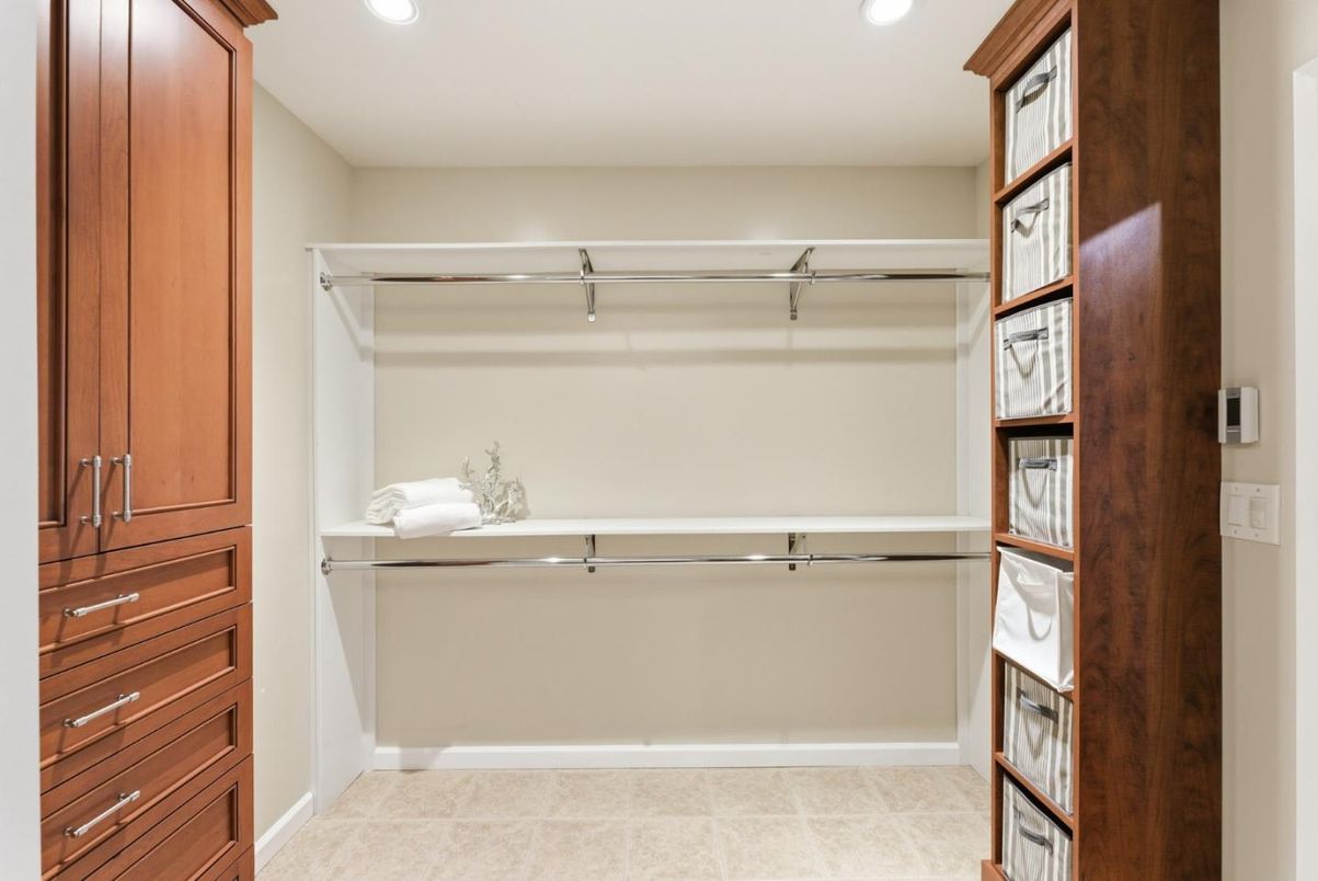 Interior, Recessed Lighting, Walk-in Closets