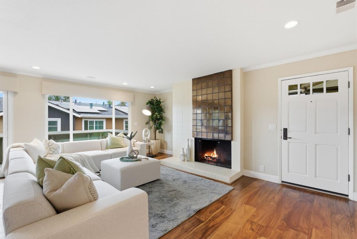 Fireplace, Interior, Living room, Recessed Lighting, Wood Texture Flooring