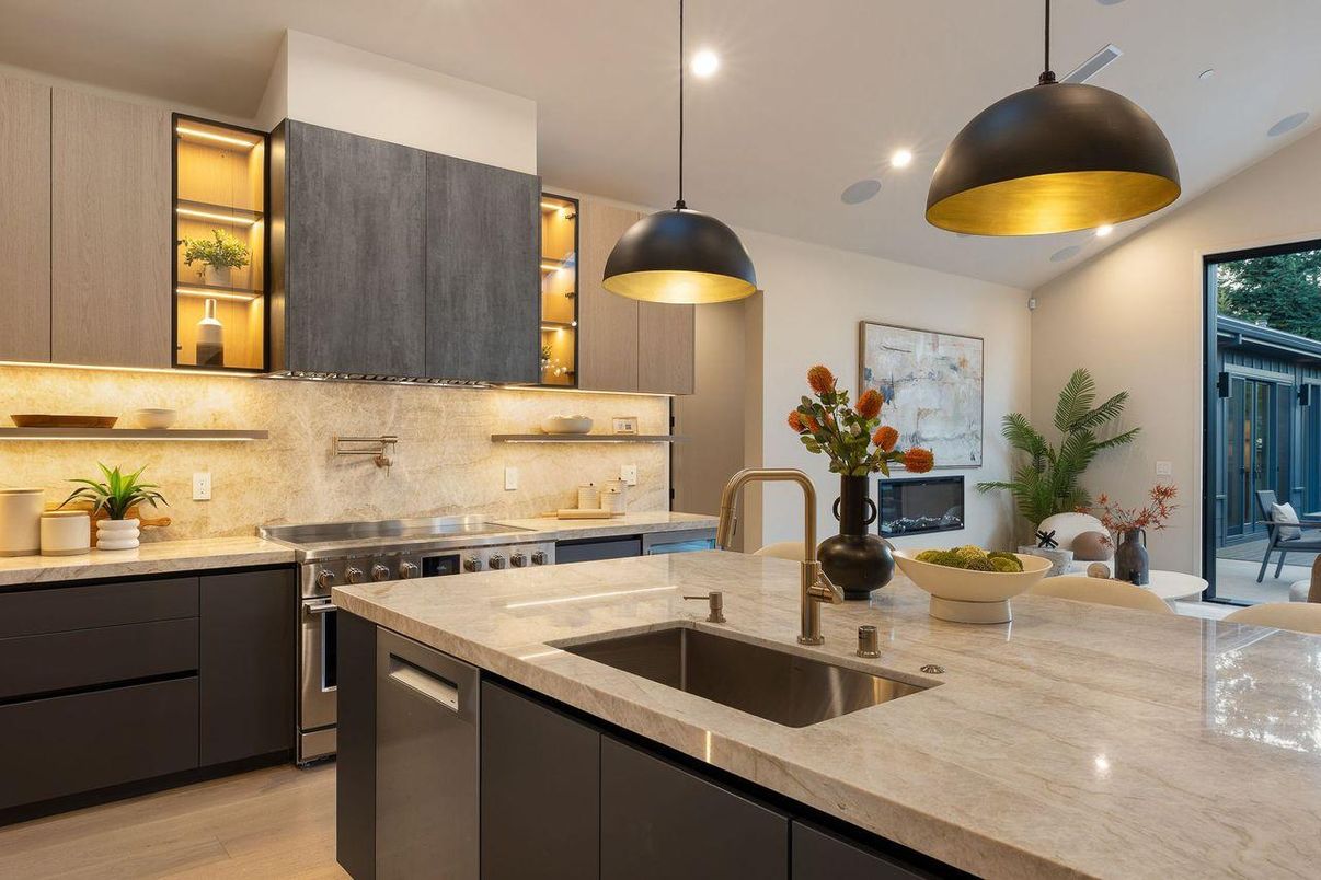 Interior, Kitchen, Pendant Lights, Recessed Lighting, Wood Texture Flooring