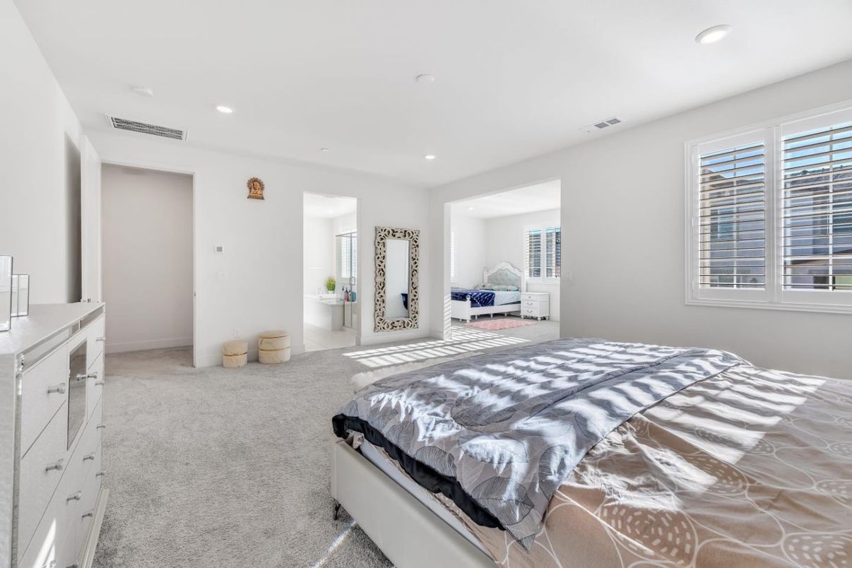 Bedroom, Interior, Recessed Lighting