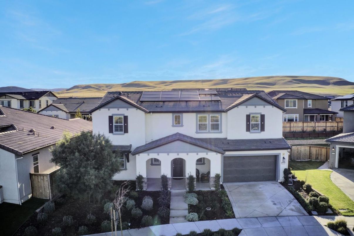 Attached, Exterior, Facade, Solar Panels, Spanish Mediterranean