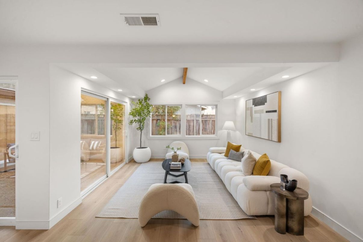 Interior, Living room, Recessed Lighting, Wood Texture Flooring