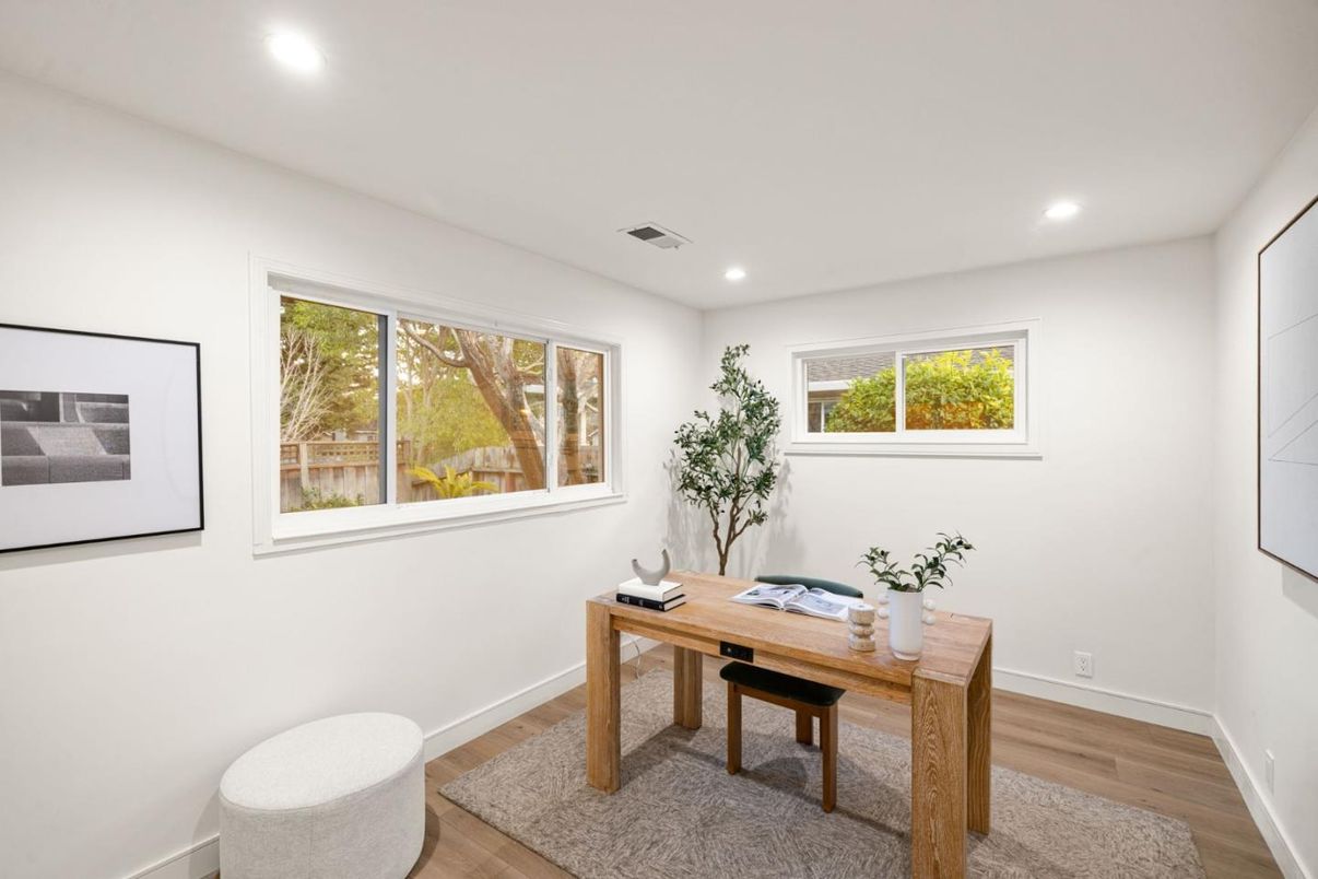 Home Office, Interior, Recessed Lighting, Wood Texture Flooring