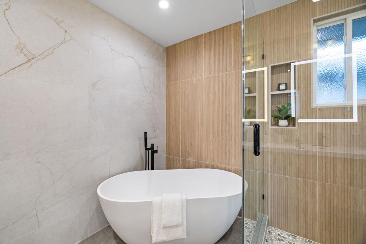 Bathroom, Free Standing Baths, Glass Shower, Interior, Marble Walls, Recessed Lighting