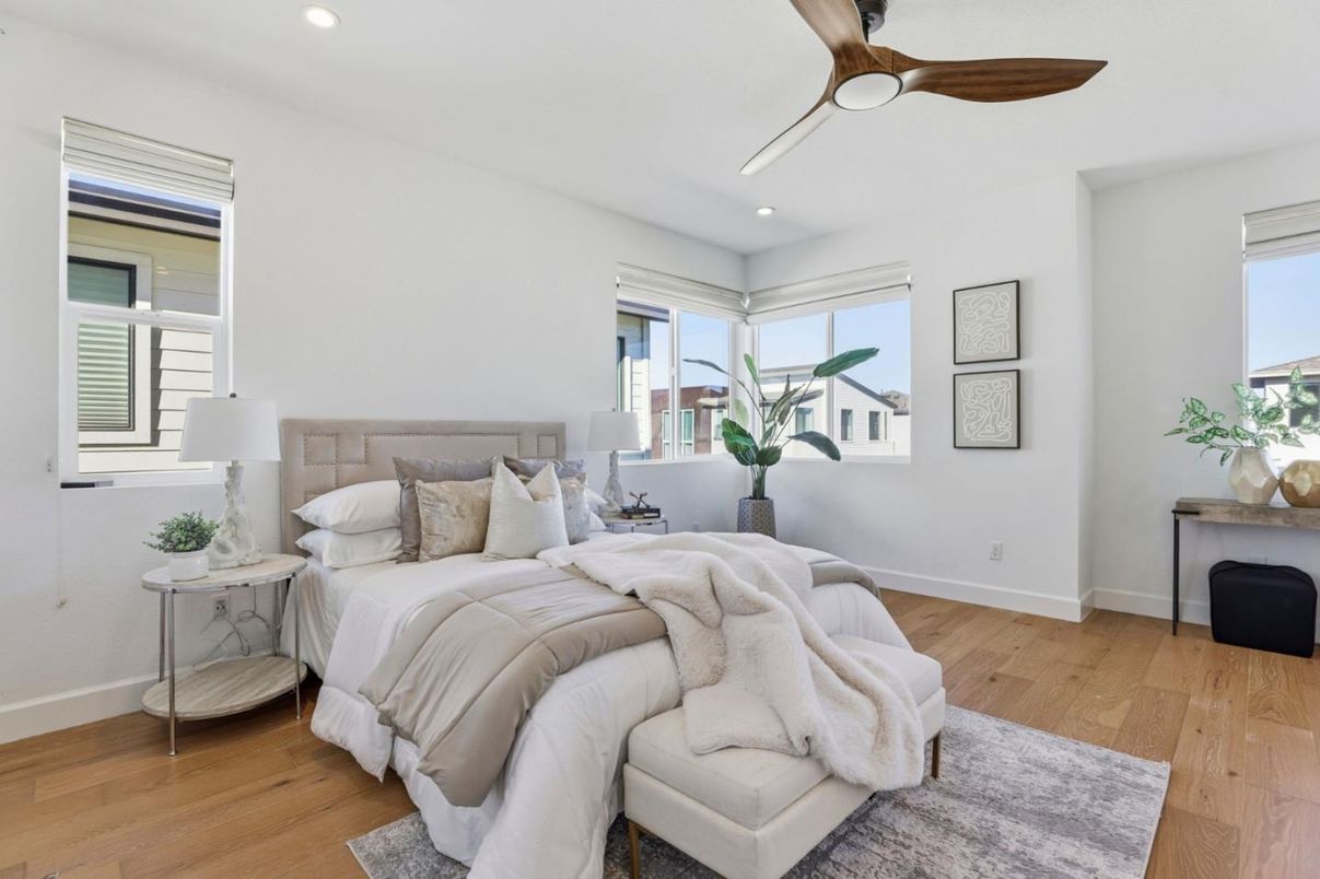 Bedroom, Interior, Recessed Lighting, Wood Texture Flooring