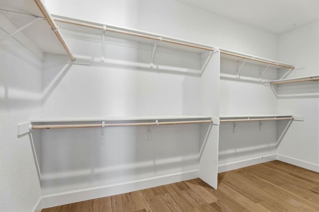 Interior, Walk-in Closets, Wood Texture Flooring