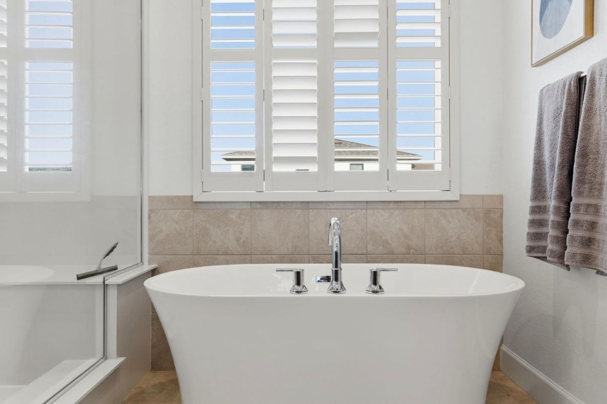 Bathroom, Free Standing Baths, Glass Shower, Interior