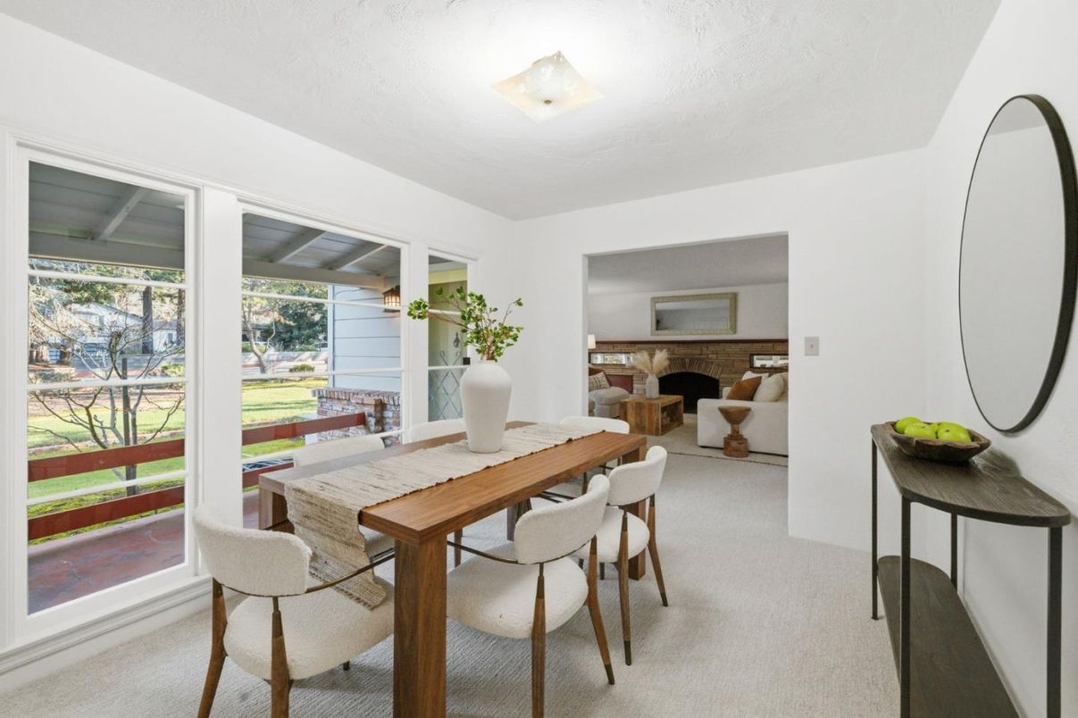 Dining room, Interior
