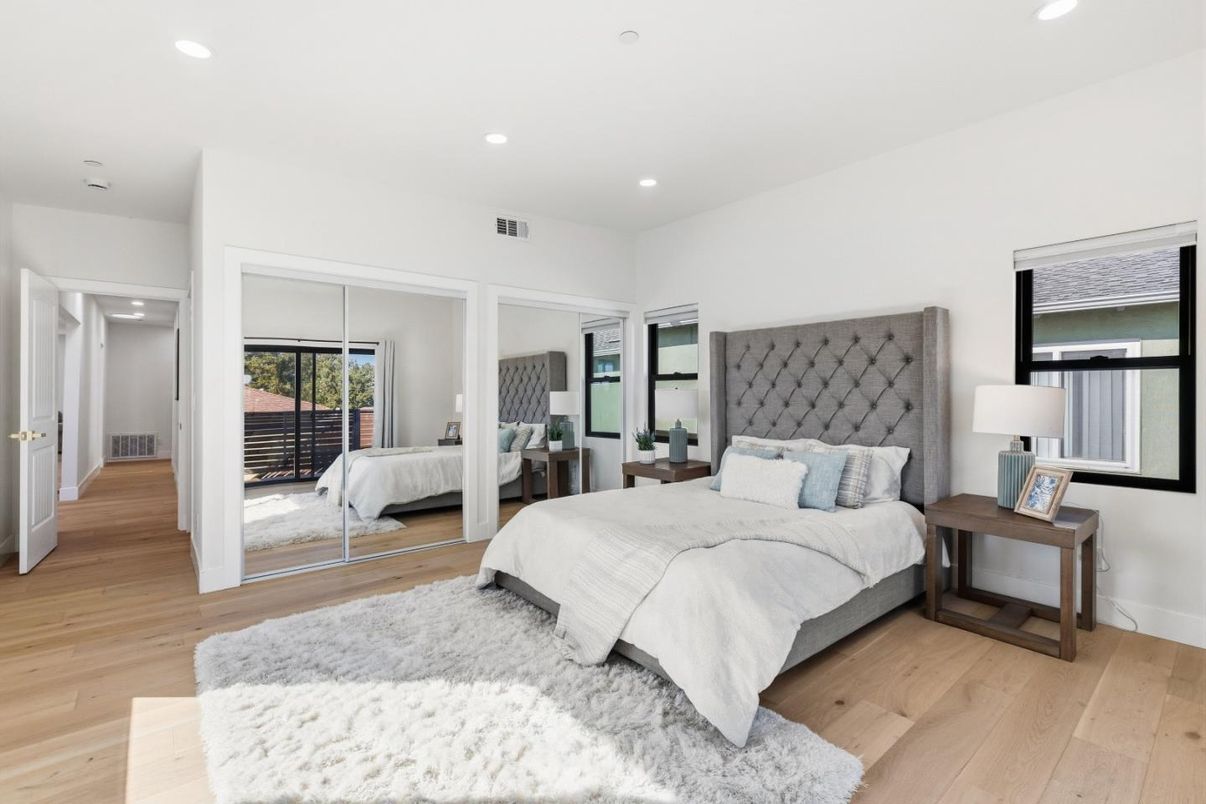 Bedroom, Interior, Recessed Lighting, Wood Texture Flooring