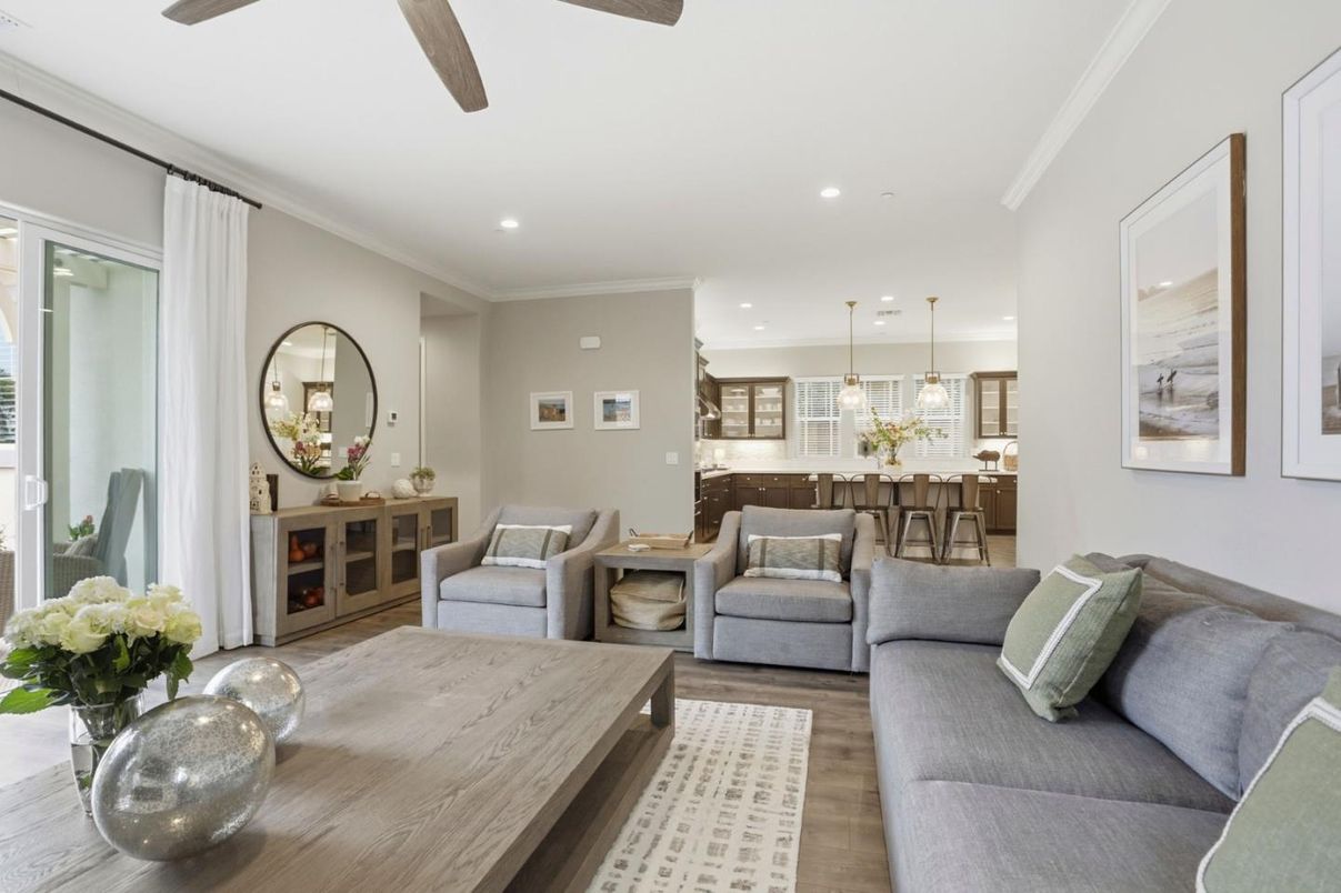 Interior, Living room, Pendant Lights, Recessed Lighting, Wood Texture Flooring