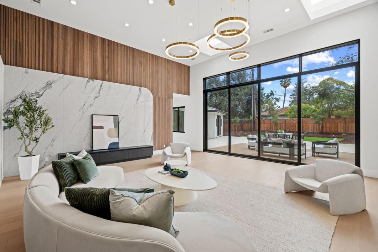 Interior, Living room, Marble Walls, Pendant Lights, Recessed Lighting, Wood Texture Flooring