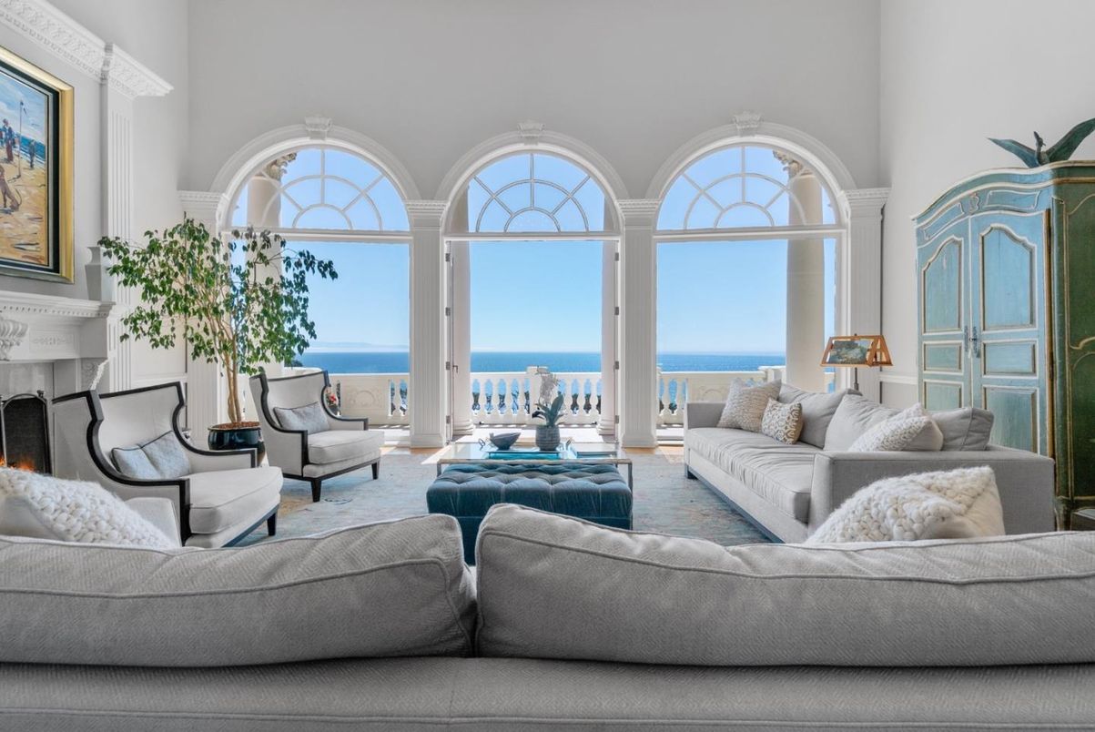 Fireplace, Interior, Living room, Water