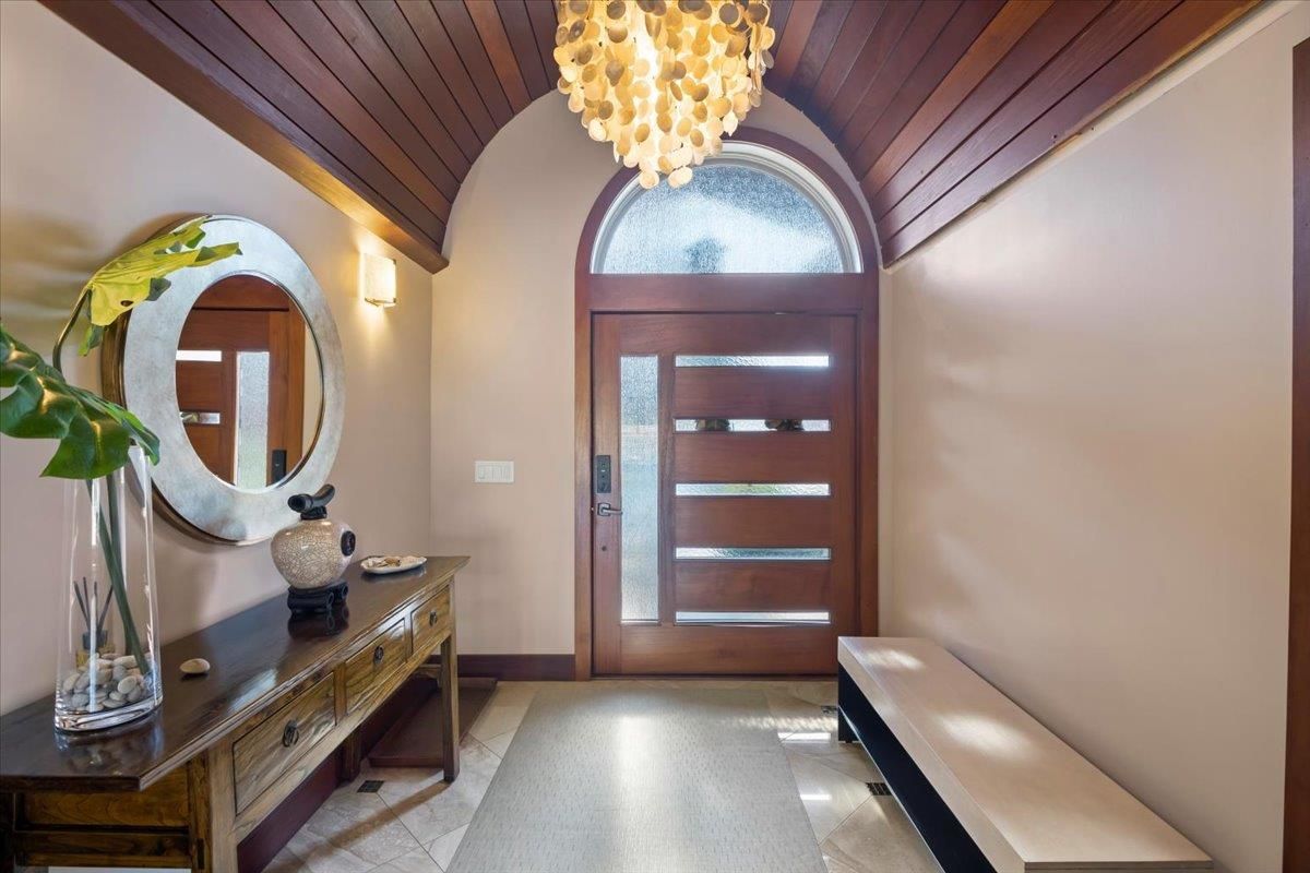 Chandelier, Interior, Wooden Ceilings